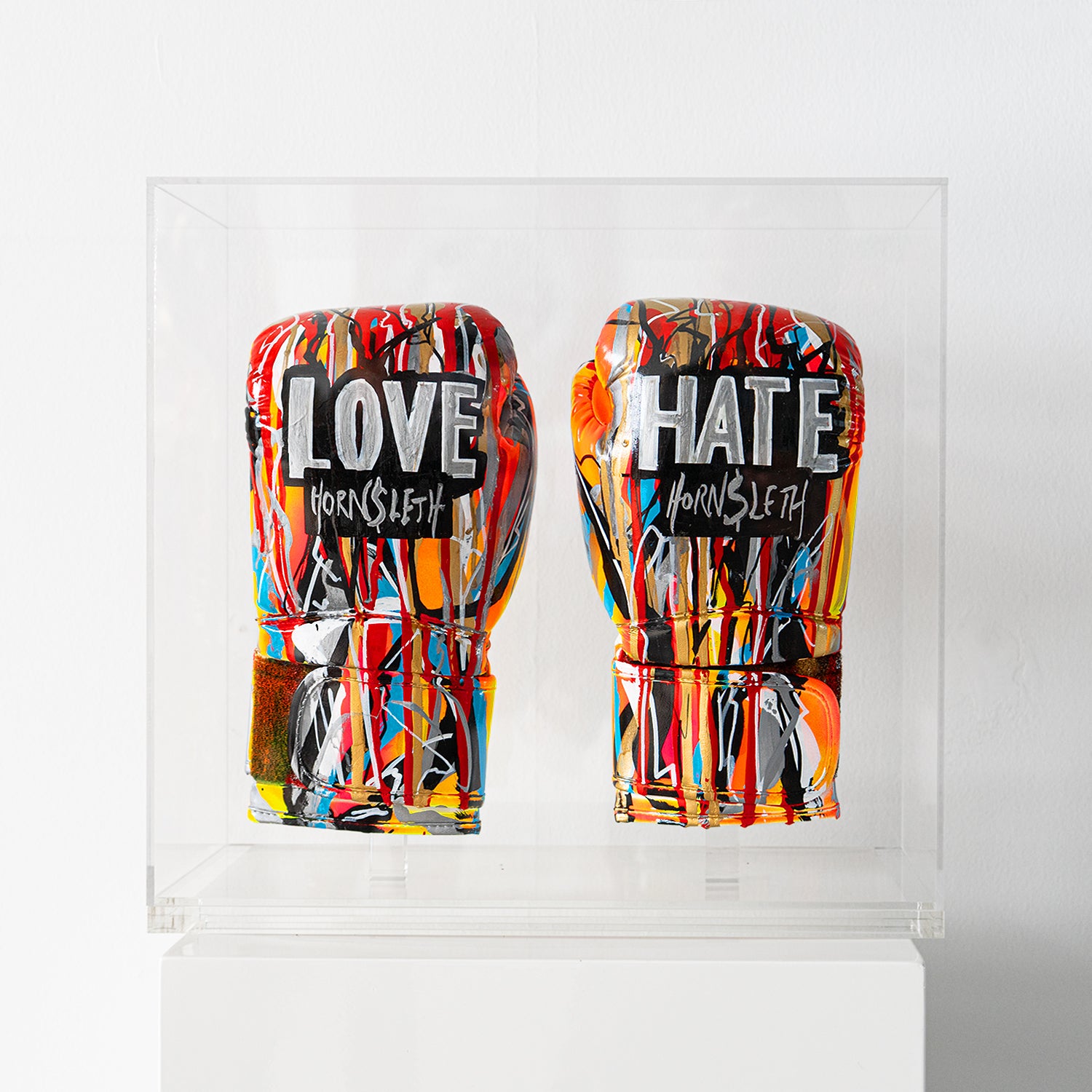 Hornsleth - LOVE / HATE - Hornsleth Shop